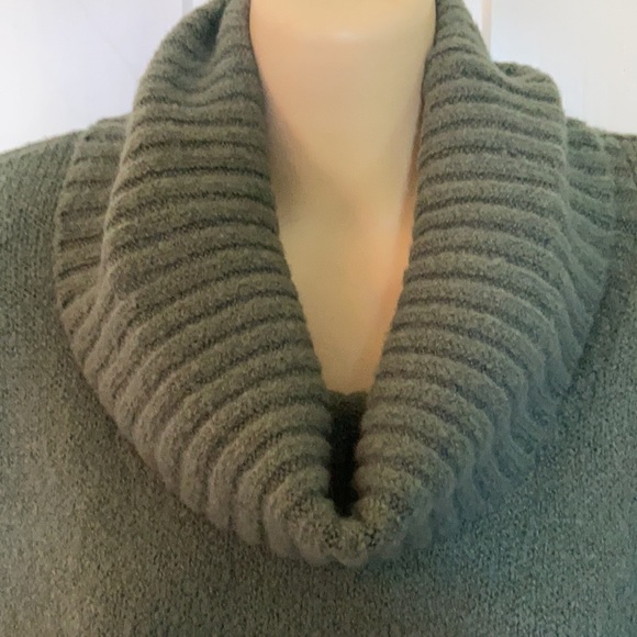 Rachel Zoe Green Oversized Cowl Sweater Sz XS - Picture 4 of 7